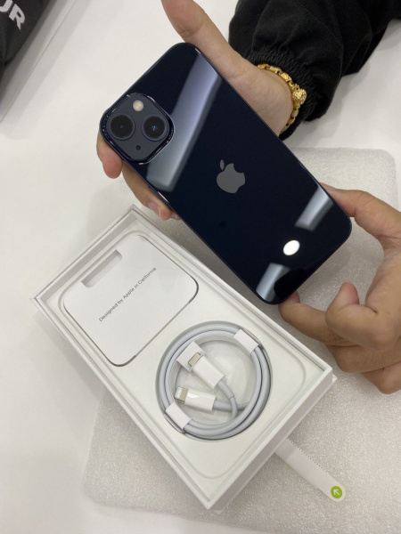 Детальное фото альт iPhone 13 128GB Midnight от компании Нофелет