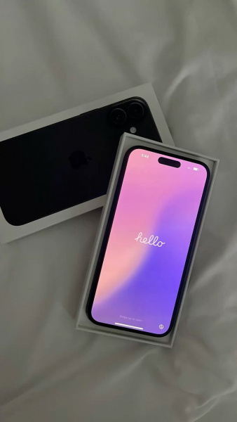 Детальное фото альт iPhone 16 128GB черный E-Sim от компании Нофелет