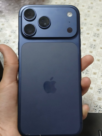 Детальное фото альт Iphone 17 Pro Max 256GB Blue от компании Нофелет