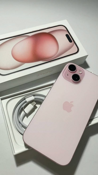 Детальное фото альт iPhone 15 256GB Pink от компании Нофелет