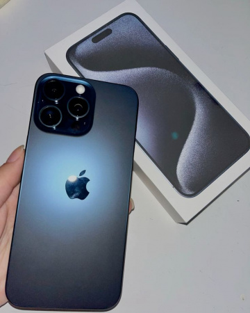 Детальное фото альт iPhone 15 Pro Max 256GB Blue Titanium от компании Нофелет