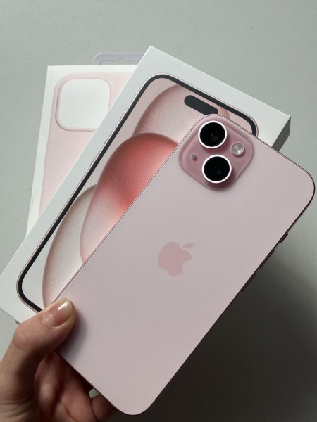 Детальное фото альт iPhone 15 256GB Pink от компании Нофелет