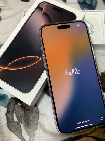 Детальное фото альт iPhone 16 Pro Max 256GB Desert Titanium от компании Нофелет