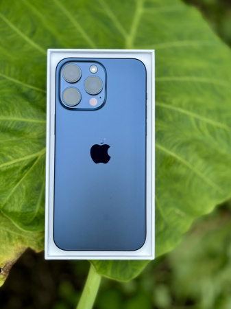 Детальное фото альт iPhone 15 Pro Max 256GB Blue Titanium от компании Нофелет